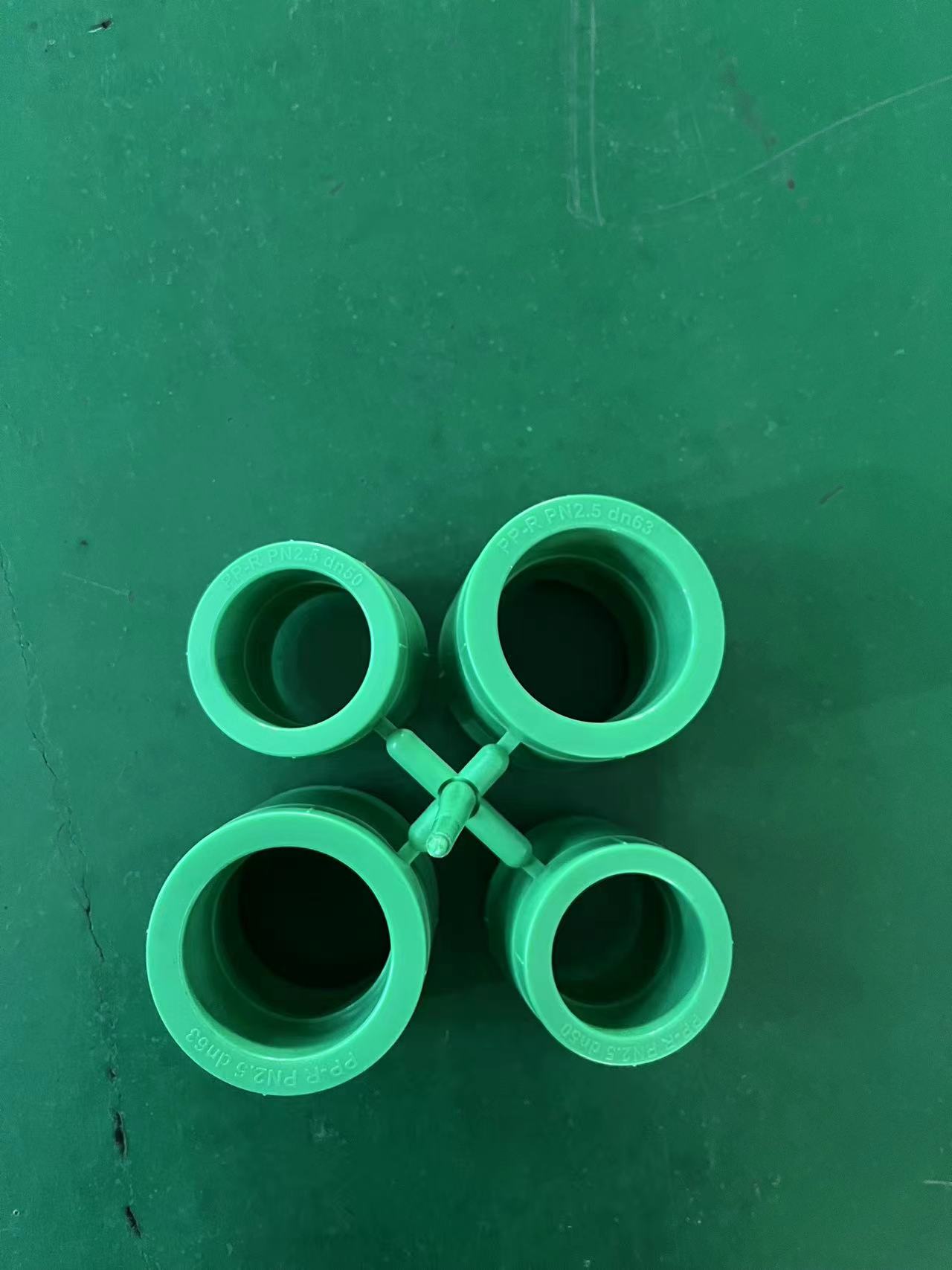 Plastic PPR Pvc Pipe Fitting Making Injection Molding Machine