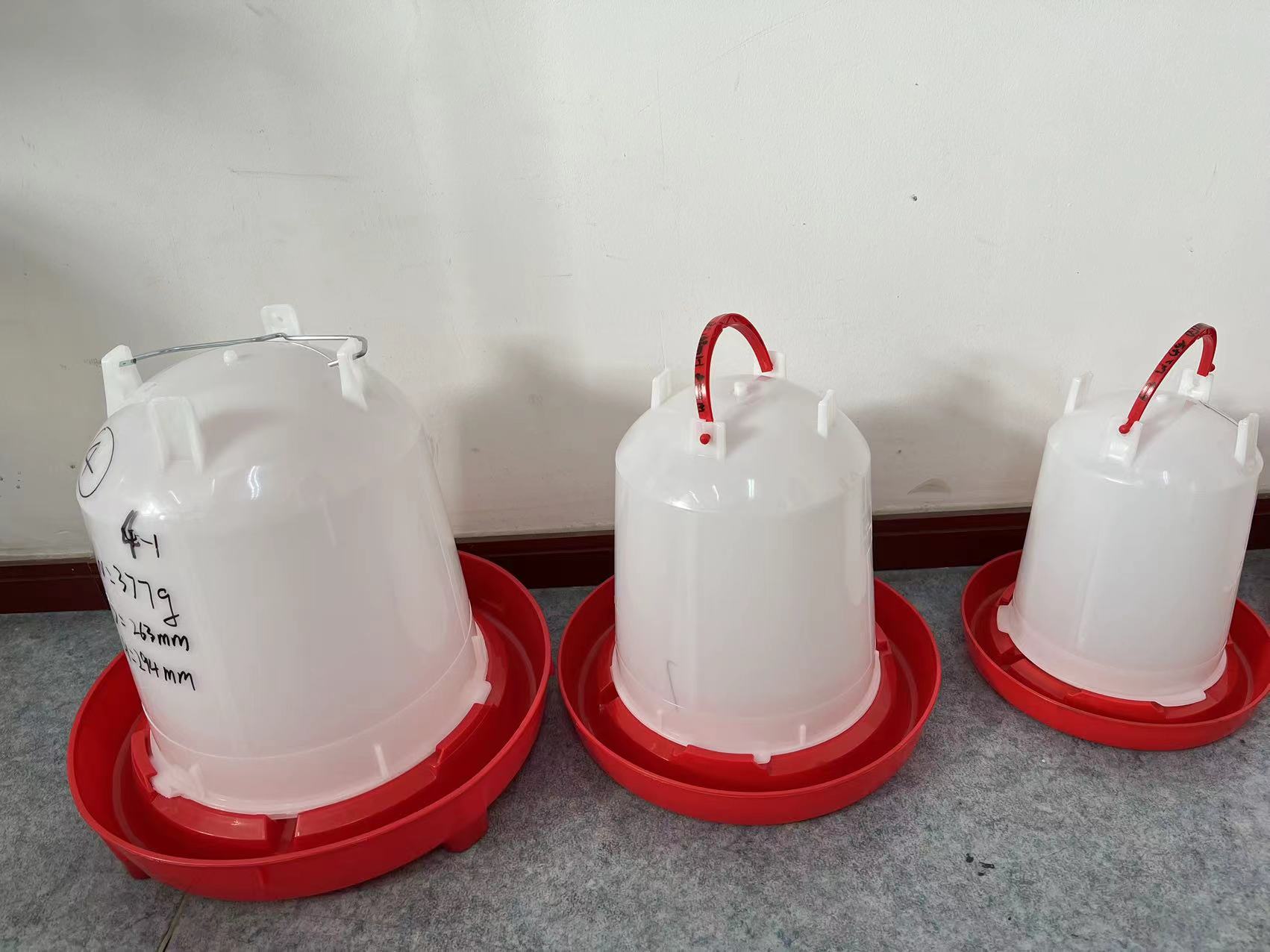 Plastic Chicken Feeders And Animal Drinkers Injection Molding Machine